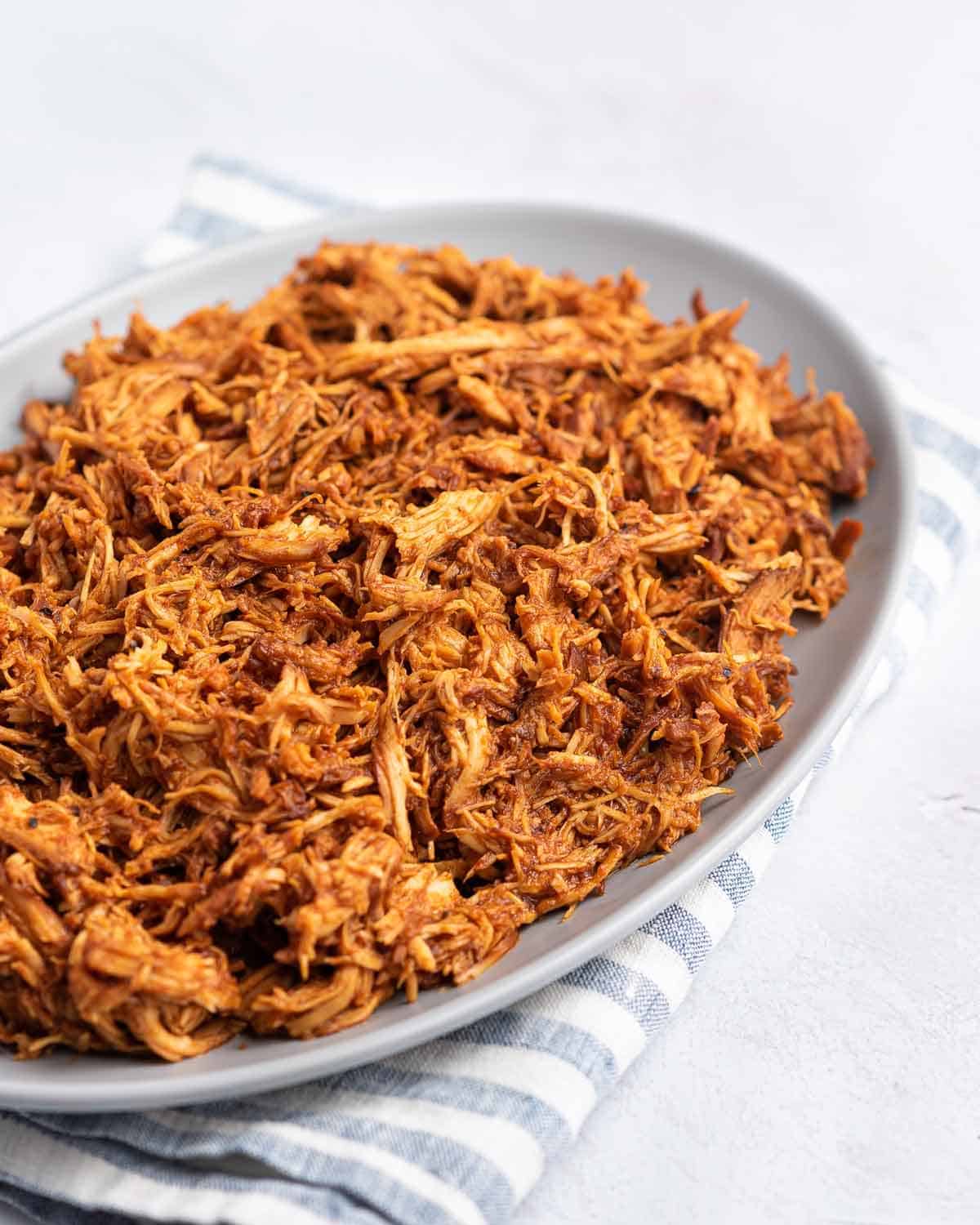 A plate of slow cooker barbecue chicken.