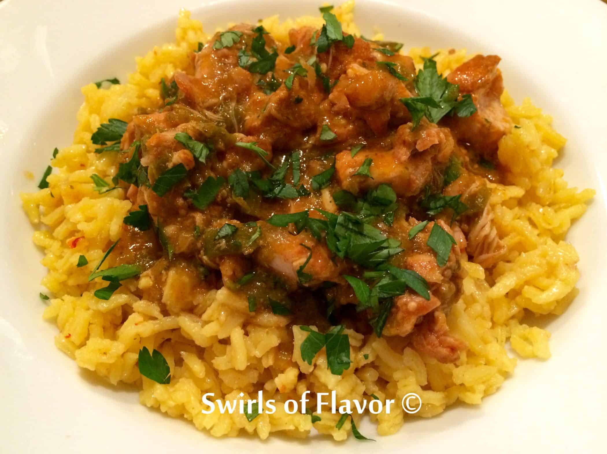 A plate of slow cooker salsa verde chicken.