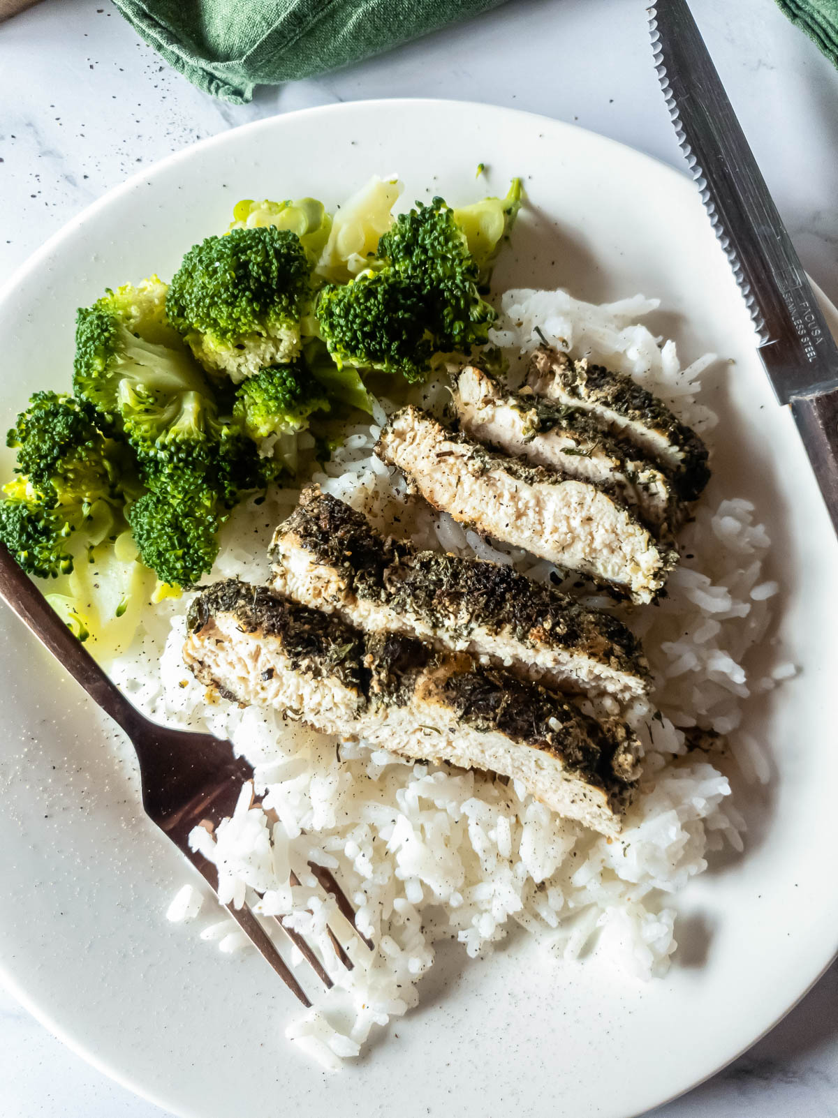A picture of copycat herb-crusted chicken from Texas Roadhouse.