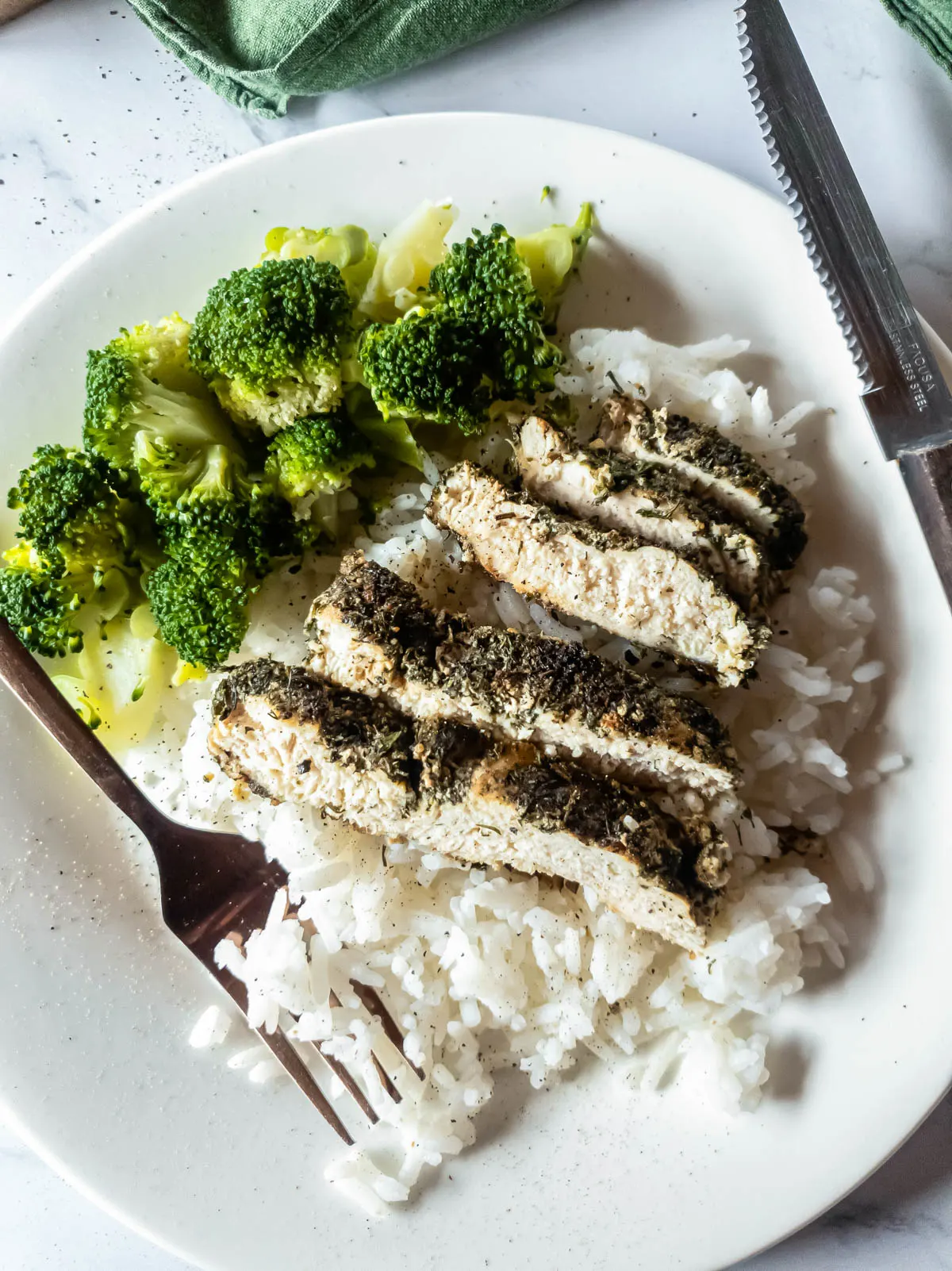 A picture of copycat herb-crusted chicken from Texas Roadhouse.