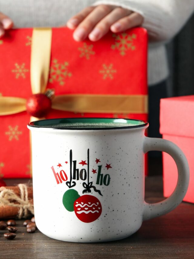 Christmas Coffee Drinks - Easy Homemade Life