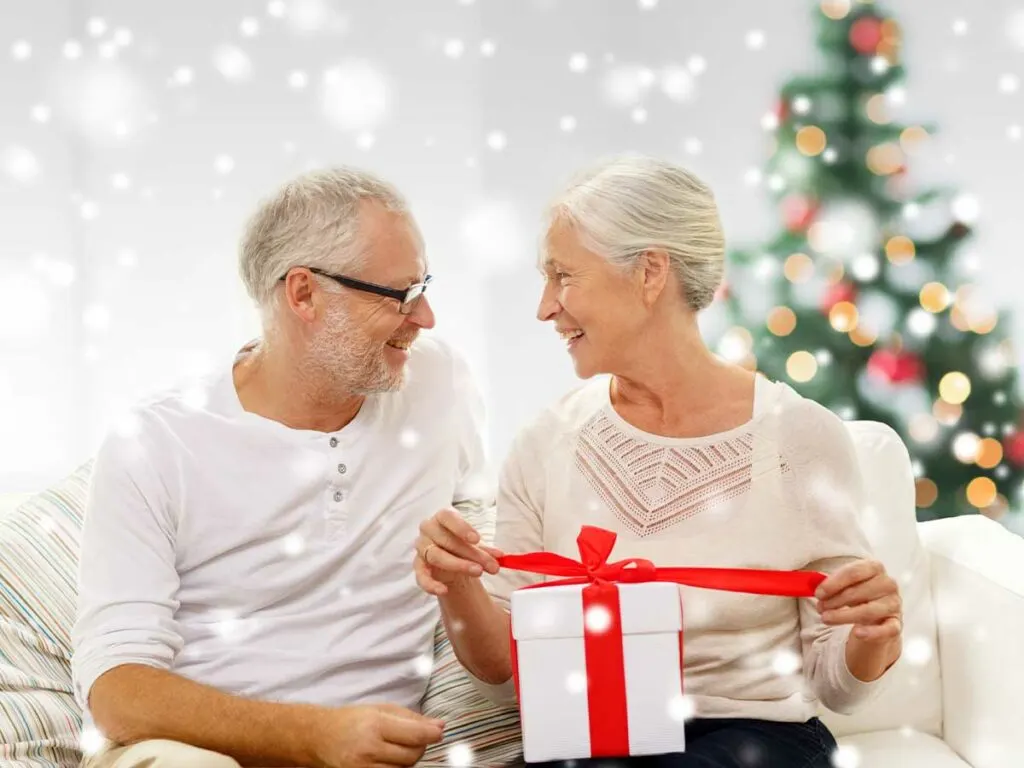 https://www.easyhomemadelife.com/wp-content/uploads/2023/11/christmas-gifts-for-older-women-1-1024x768.jpg.webp
