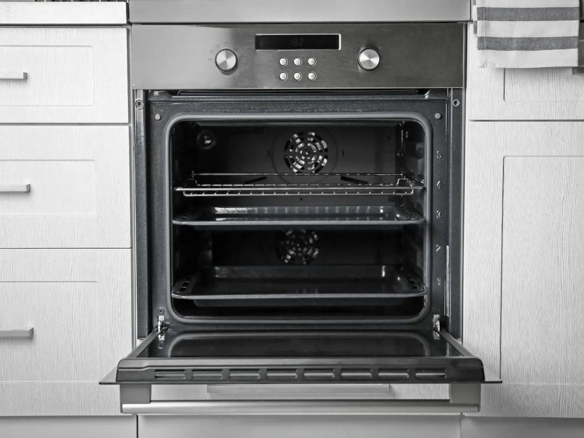 7 Easy Steps On How To Clean A SelfClean Oven Efficiently
