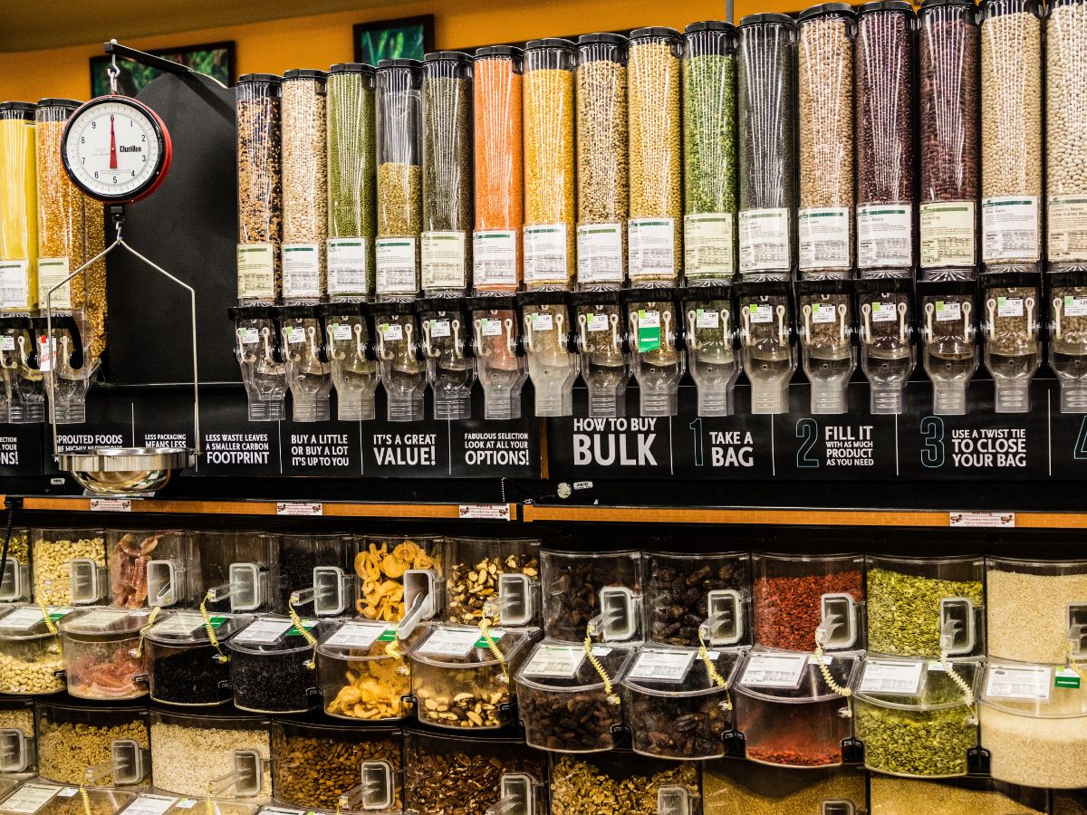 The bulk foods row in a grocery store.